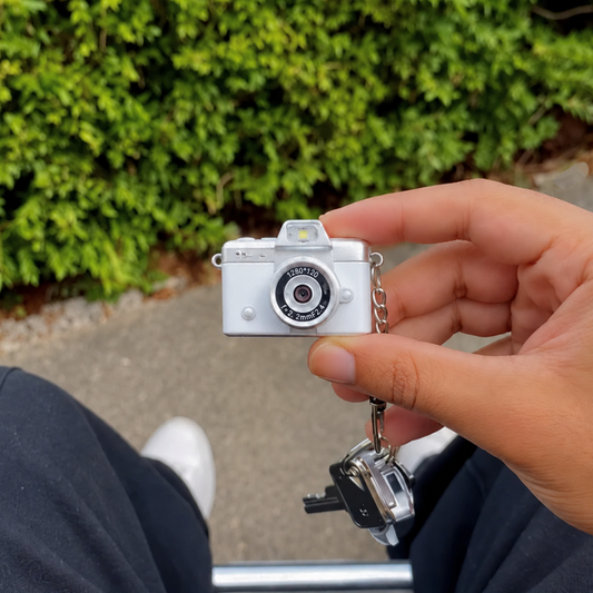 Snapsy™ ClipCam